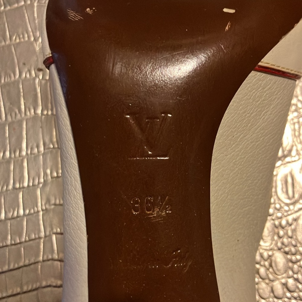 Vintage Louis Vintage goat skin leather heels. - Picture 8 of 9